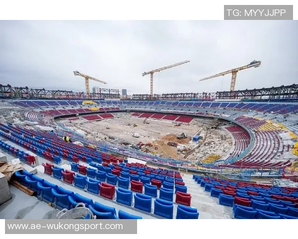 阿斯报称皇马巴萨争抢阿贾克斯19岁中场新星布尼达