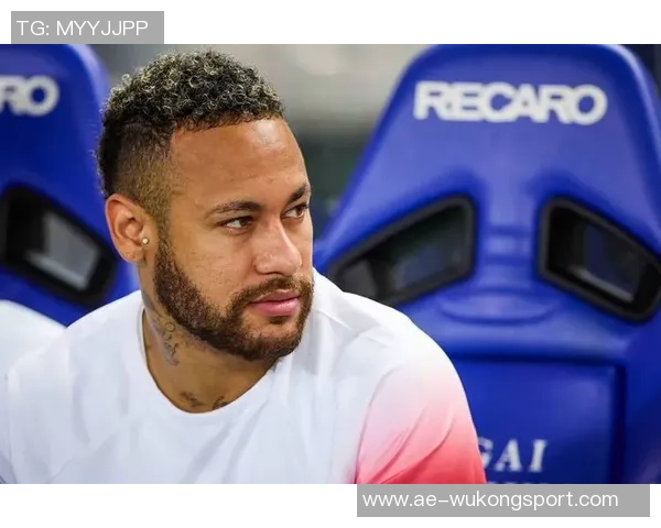 在巴黎时内马尔邀你夜店狂欢吗西蒙斯回应称那时我仅17岁