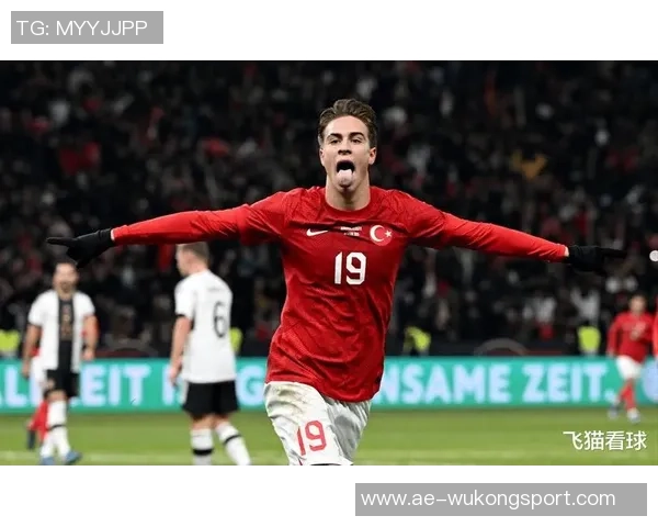 尤文图斯官方宣布签约曼城19岁前锋奥博沃多将加入二队征战